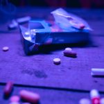 Read more about the article Тревога после употребления наркотиков: почему человек становится подозрительным и злым?